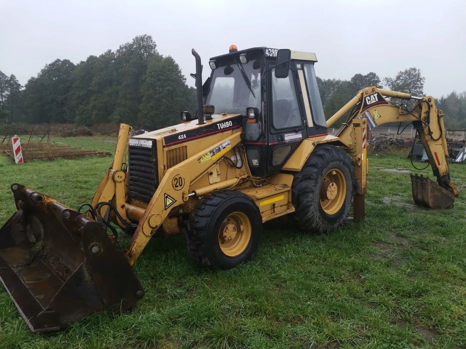 Caterpillar 428c  Cat 438B 1995 r  Stan b.dobry - Zadbana
