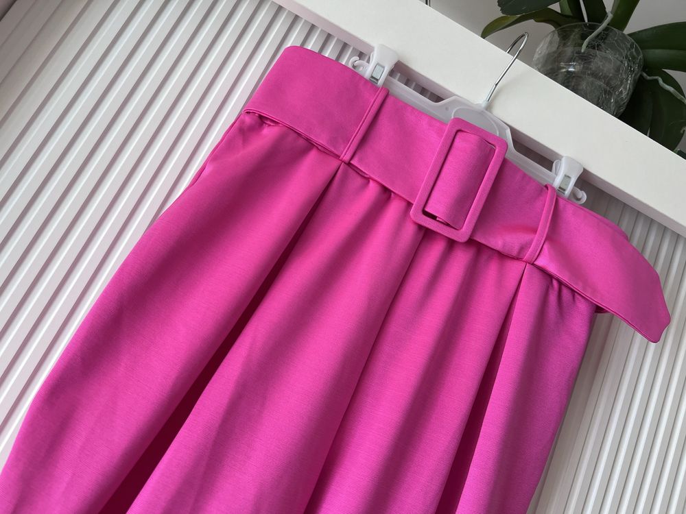 Różowe garniturowe spodnie Asos L Nowe