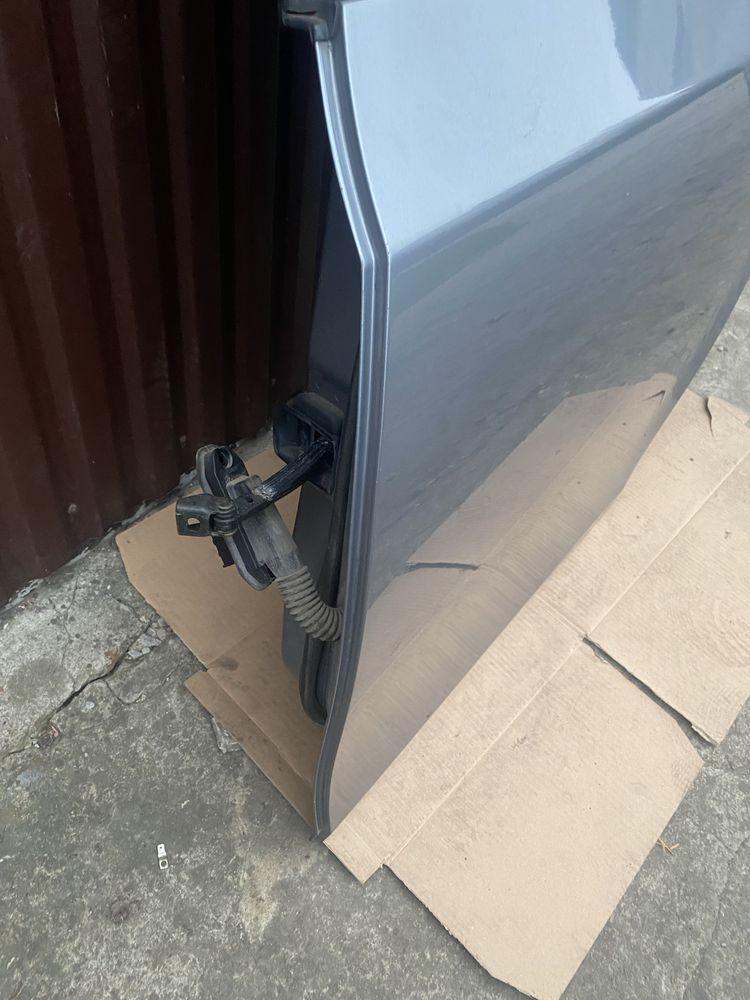 Drzwi lewe lewy tył e61 przedlift silbergrau a08
