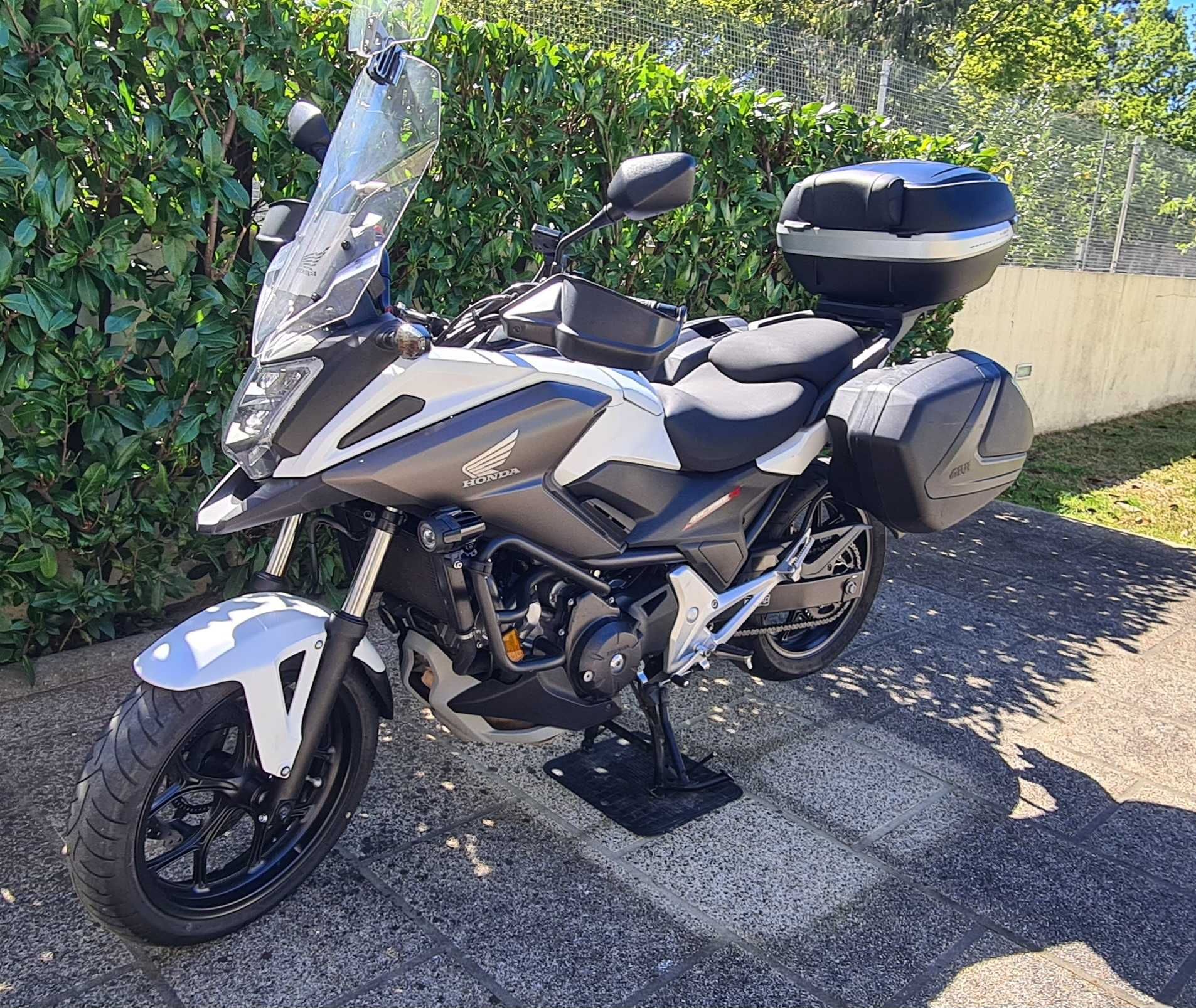 Honda NC 750x 2019 - Muitos Extras.