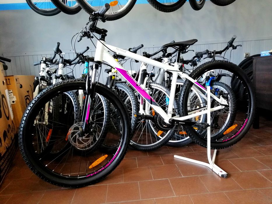 POWYSTAWOWY SERIOUS ROCKVILLE DISC Roz 17" Hamulce Tarczowe Koła 27,5!