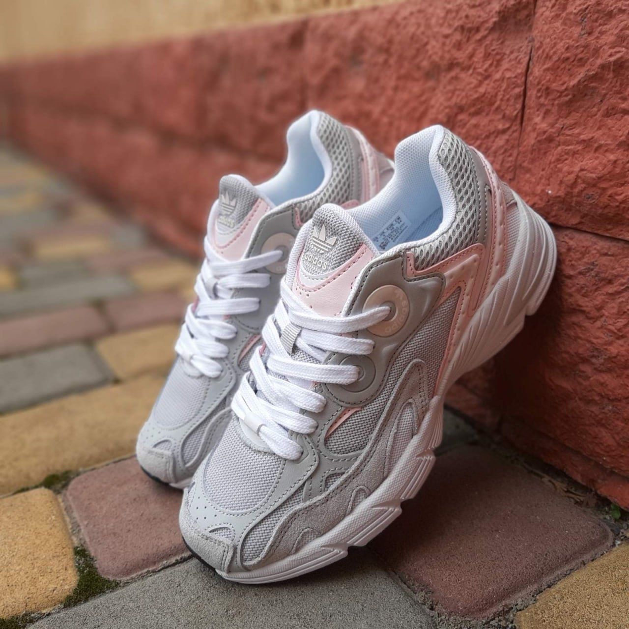 Adidas Astir (6 різних кольорів)