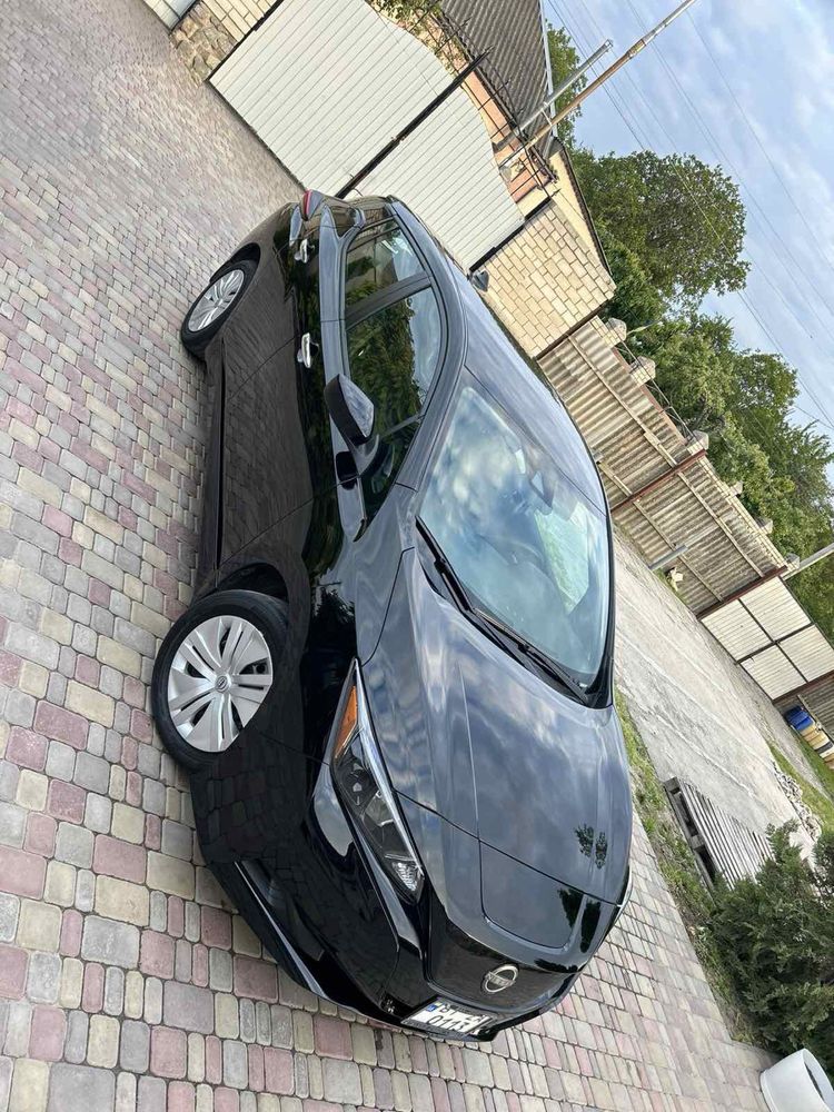 Продам  Nissan Leaf 2023 piк