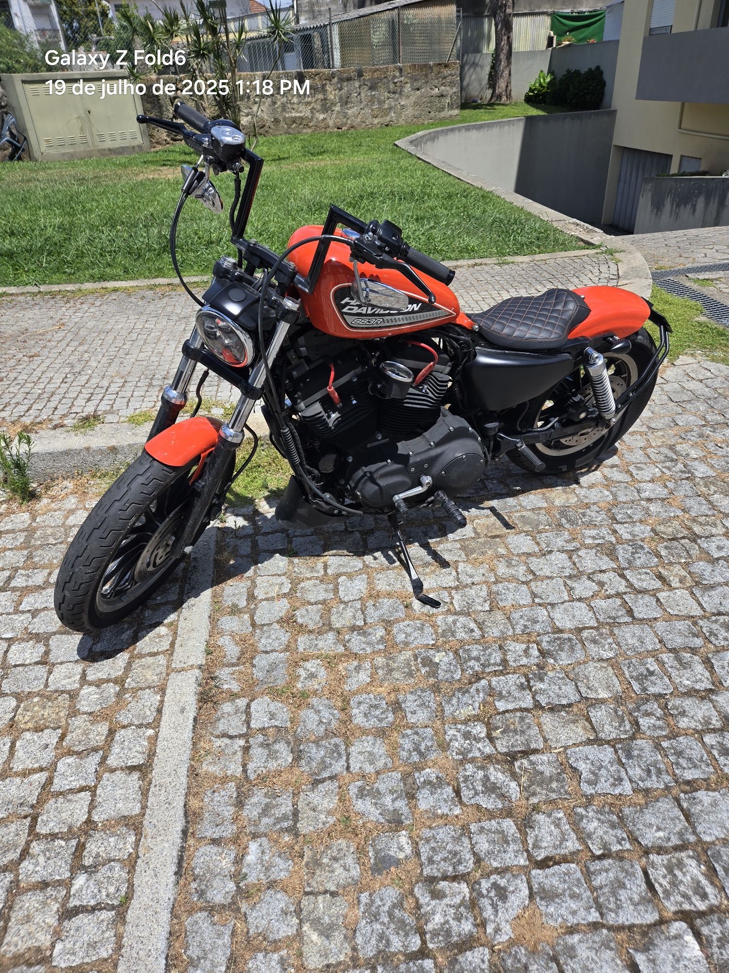 Harley davidson 883r