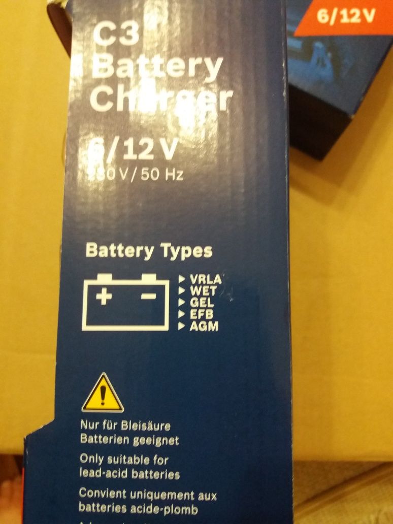 BOSCH C3 Автозарядне акумулятoра 6v/12v. зарядне