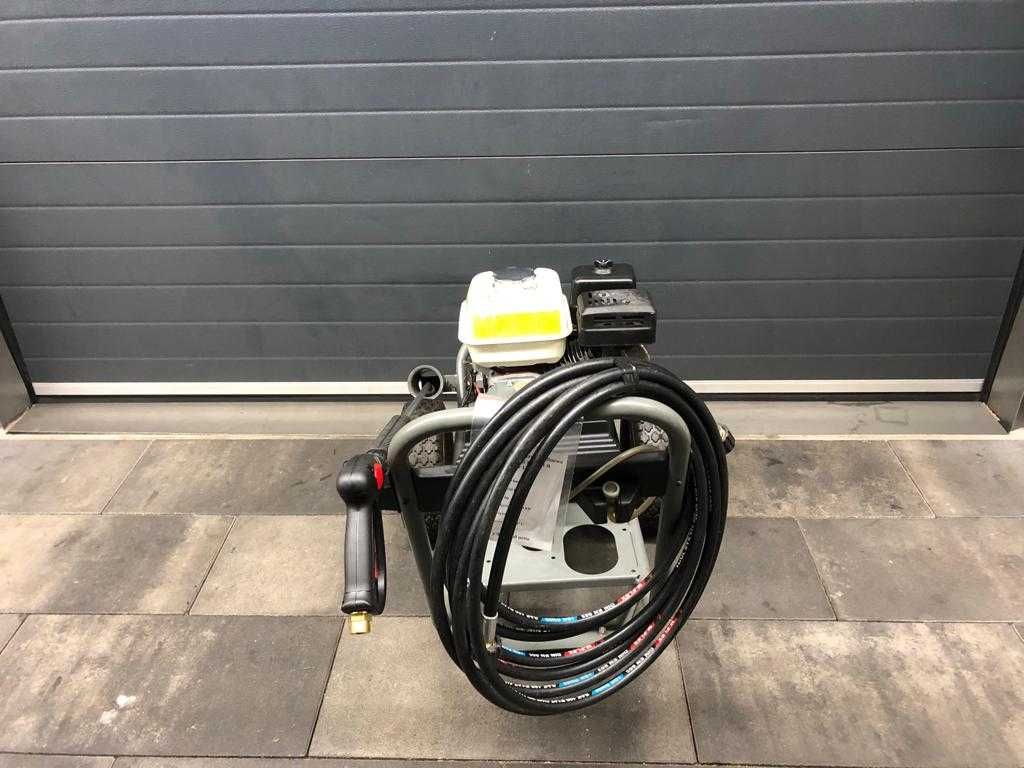 Myjka spalinowa Karcher HD 801 B