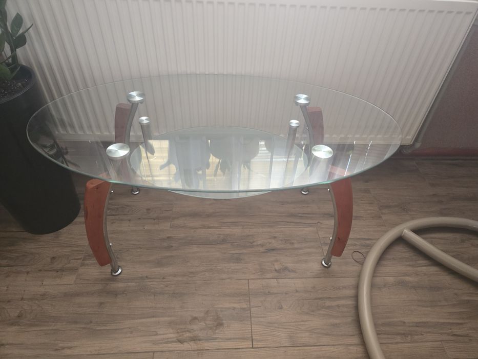 Столик журнальний скло