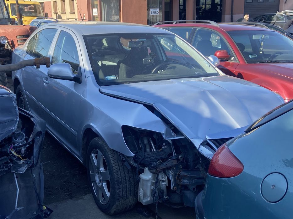 Na części Skoda Octavia II silnik 1.9 TDI BXE skrzynia JCR lakier LA7W