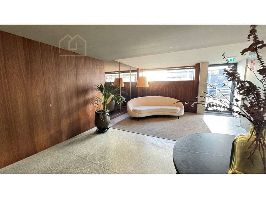 Apartamento T1 moderno com varanda para arrendar - Rua de Pinto Bes...