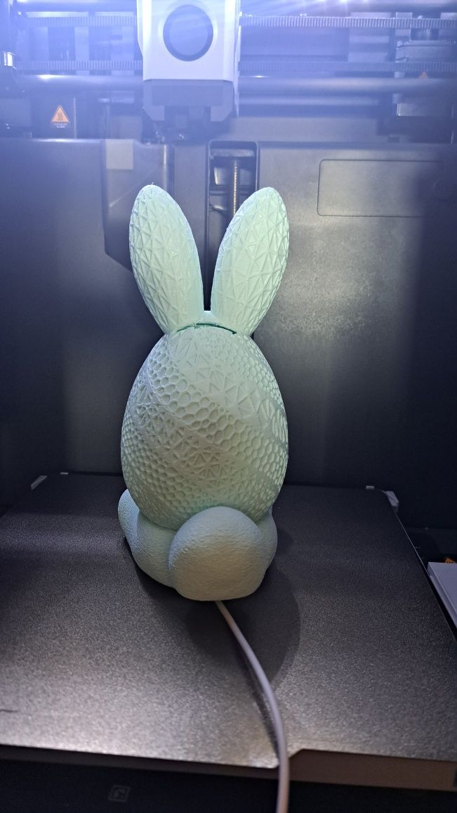 Ovo coelho – Mealheiro com Luz

Mealheiro em impressão 3D com
