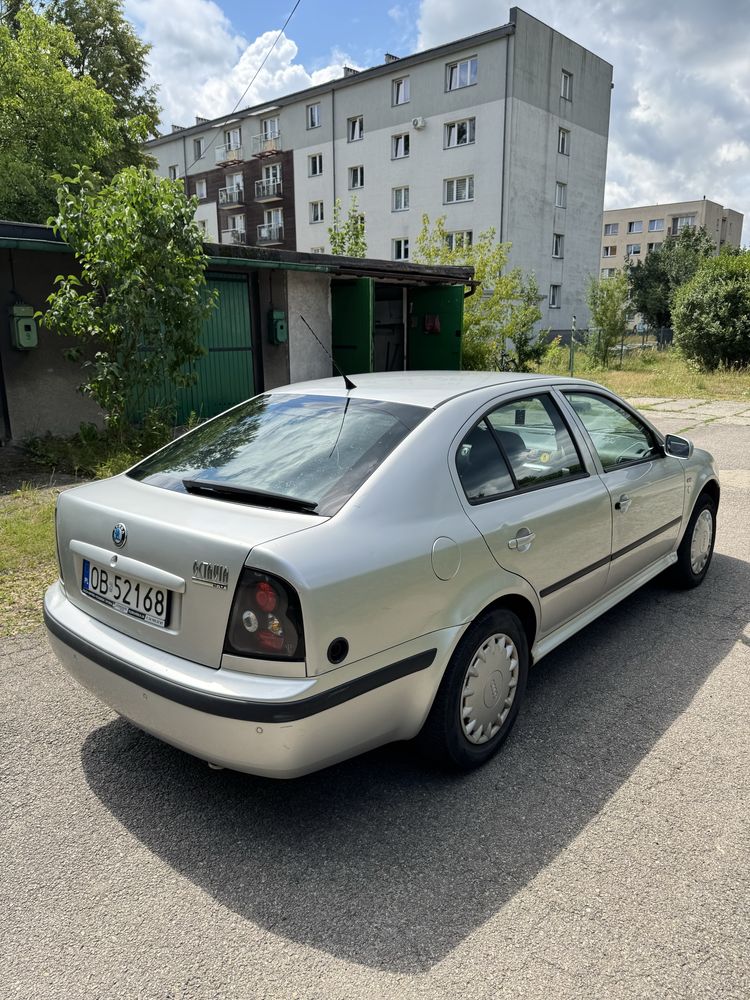Sprzedam Skoda Octavia Tour 2.0 benzyna z gazem