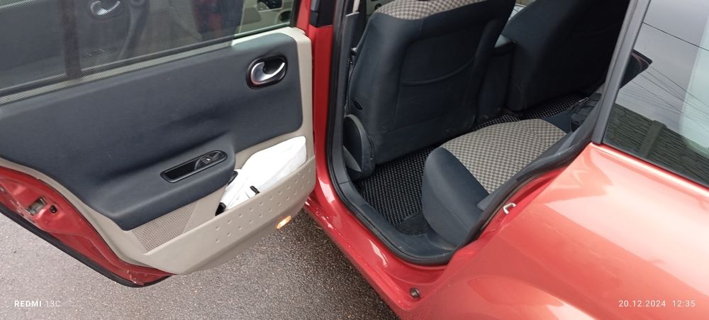 Рено Меган 2 .1.6 бензин