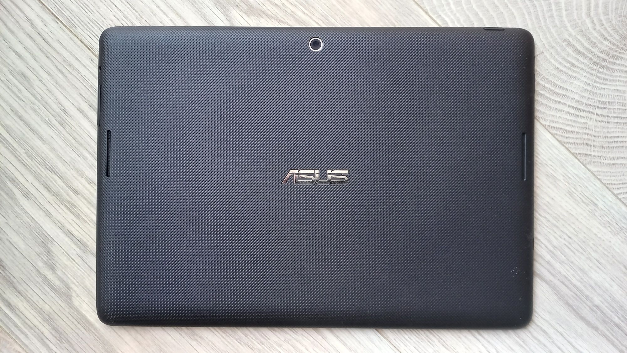 Задня кришка планшету Asus MemoPad ME303C