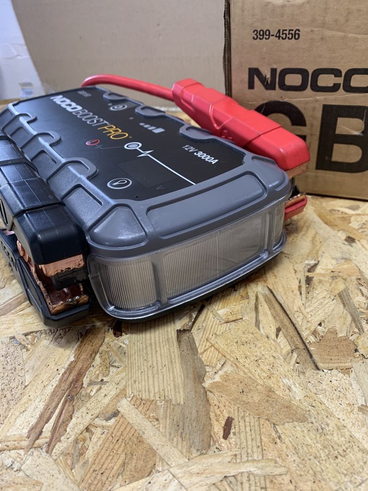 Пусковий пристрій NOCO Boost 12V 3000A Jump Starter GB150