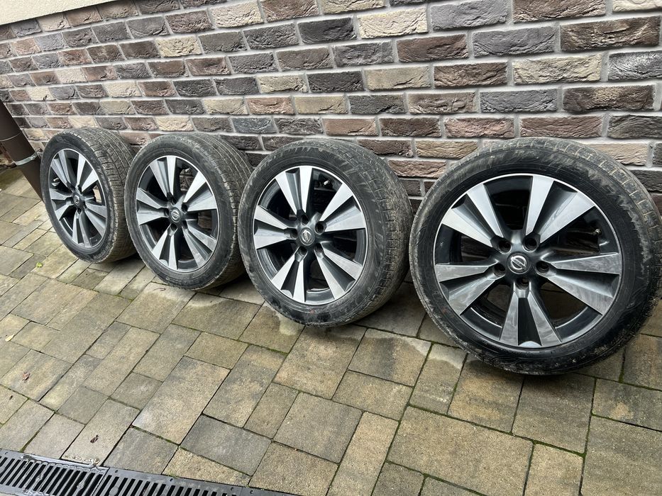 Диски з шинами 215.50.17 ніссан ліф кашкай