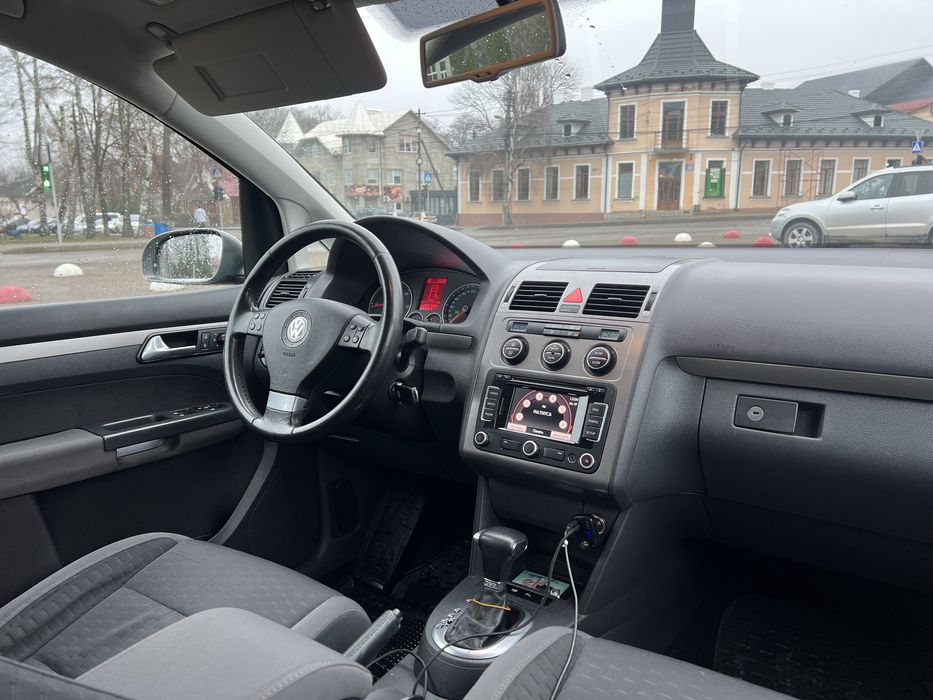 VW Touran 1.9 TDI на АКПП