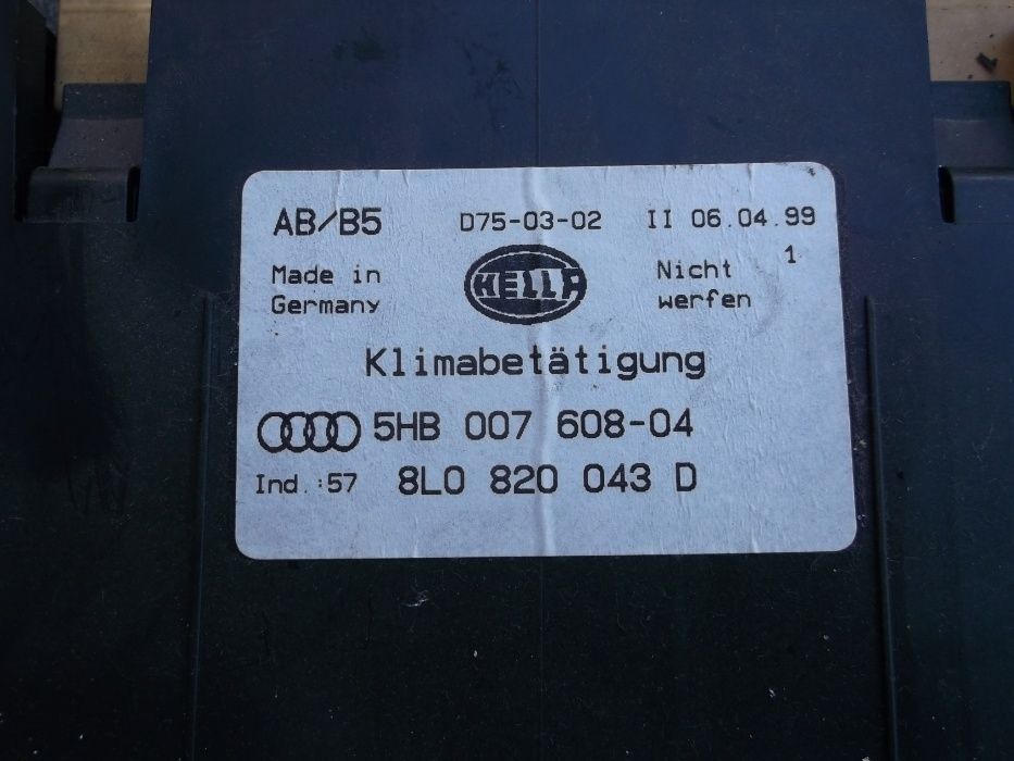 audi A3 1.8 20v 99r panel klimatyzacji wentylacji 8L0/820043d