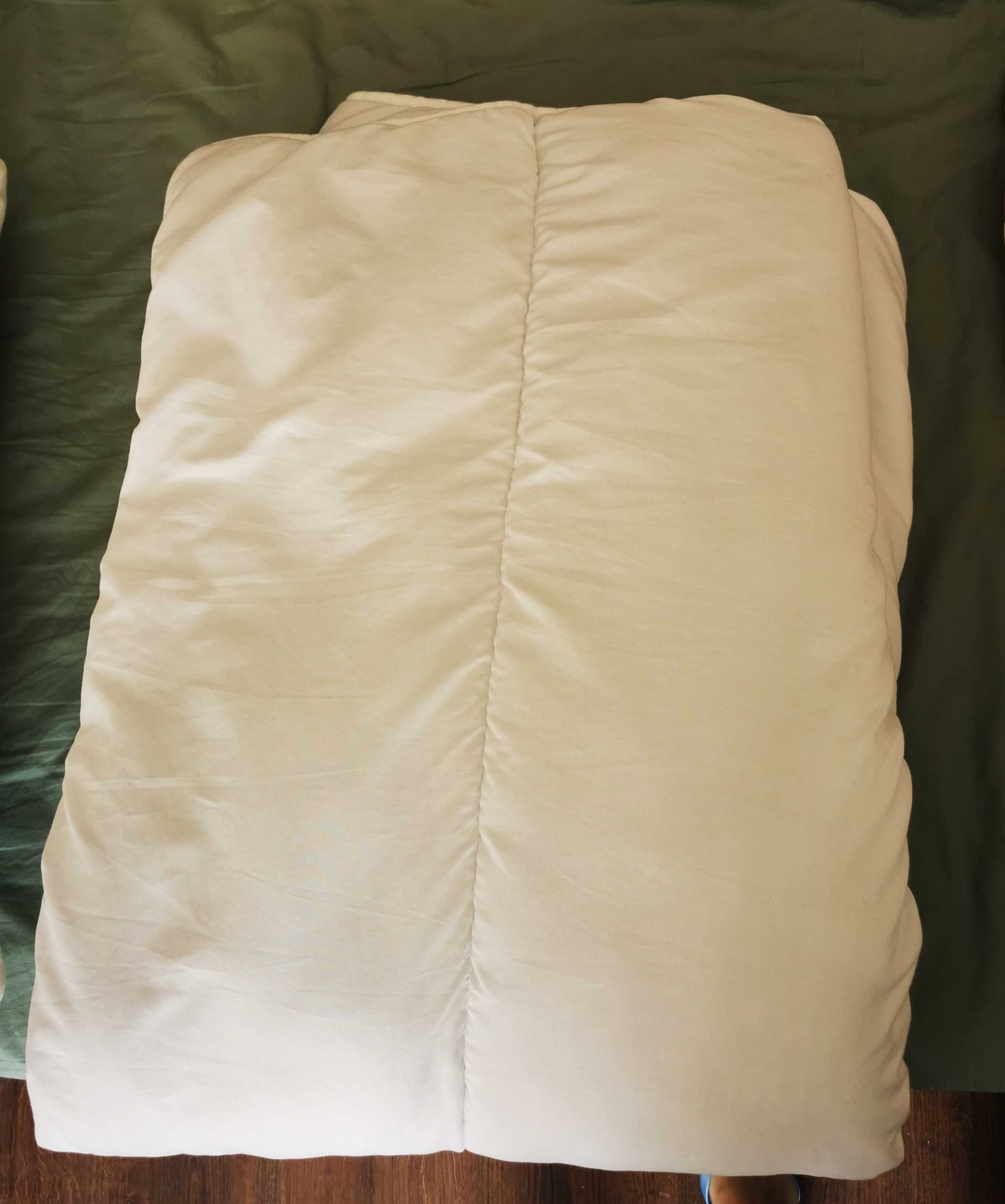 Vendo conjunto edredão para cama de solteiro + almofada