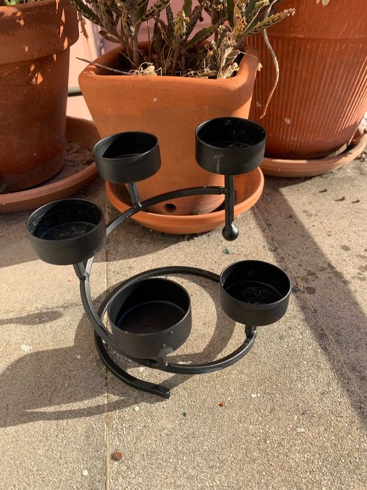 Castiçal de Ferro Preto para 5 Velas