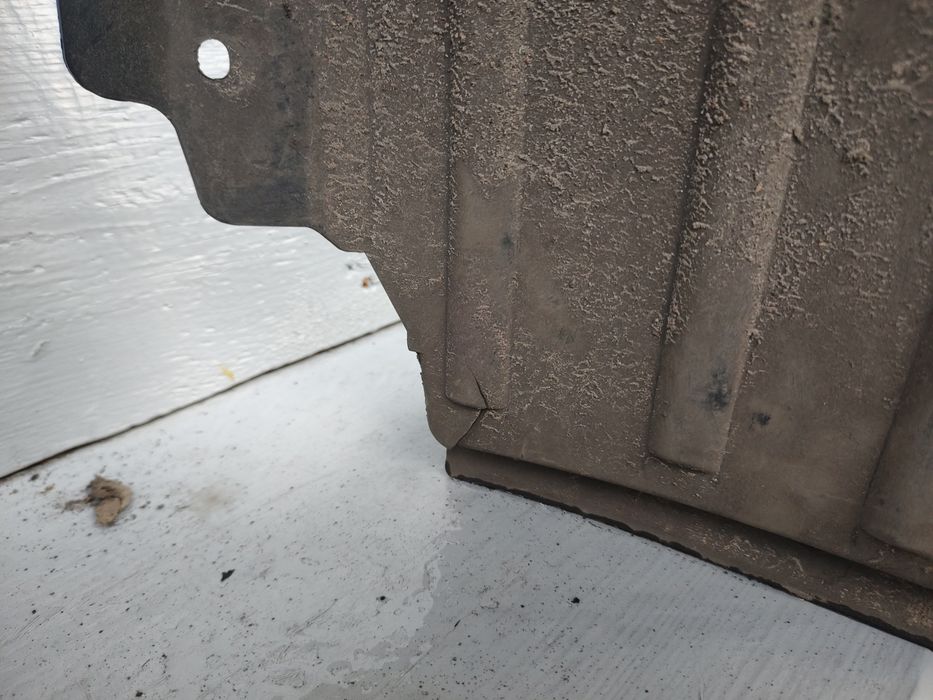 Підкрилок правий Nissan qashqai j10 рестайлінг