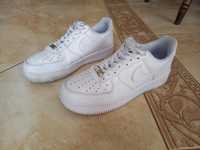 Sprzedam buty Nike Air Force 1 białe 41