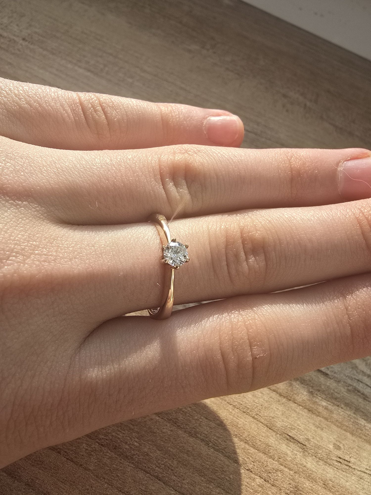 Damiani каблучка з діамантом