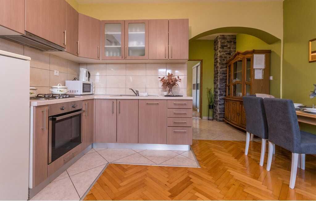 Wakacje, Chorwacja, apartament z basenem dla 4 osób