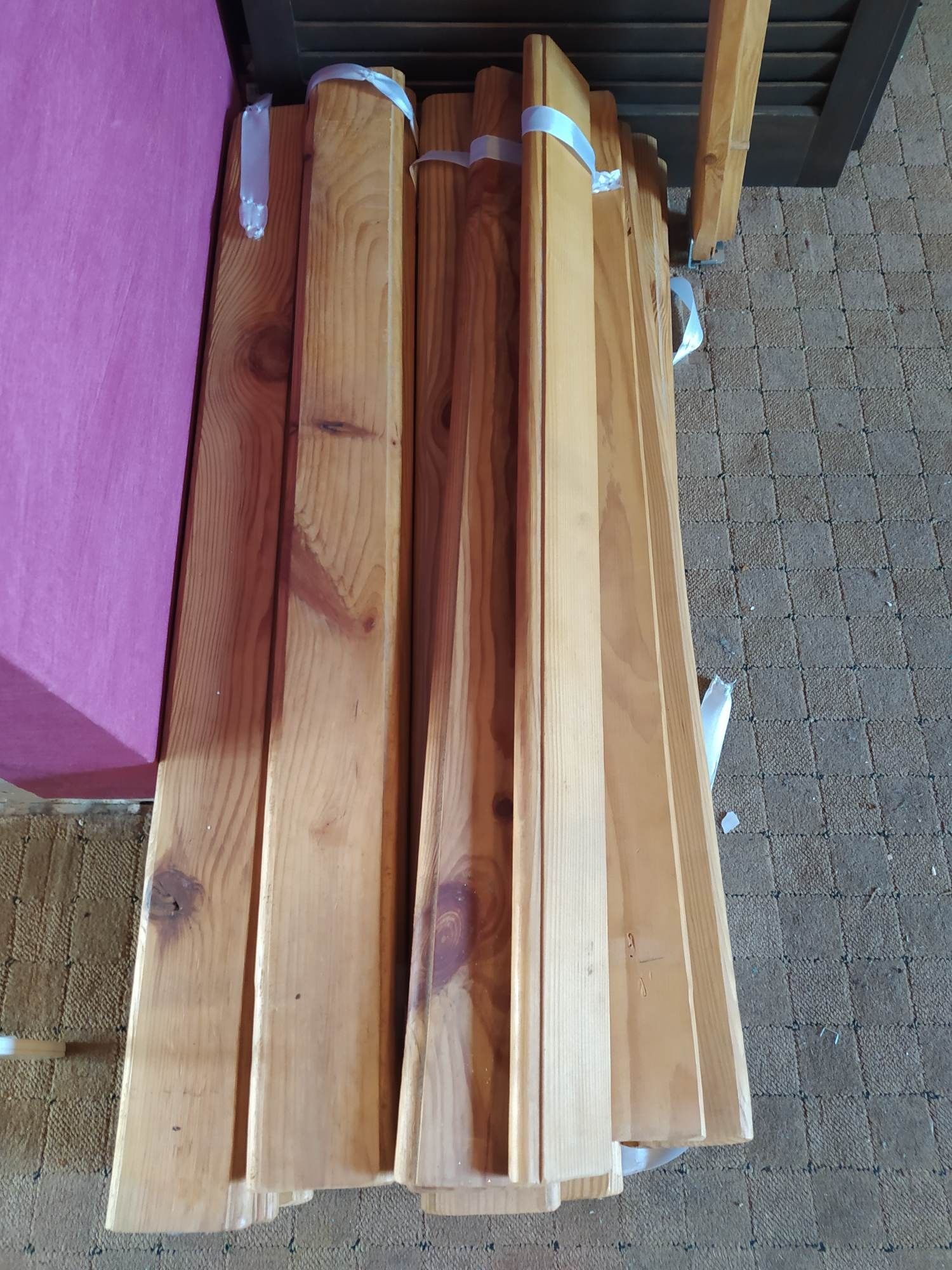 Łóżko drewniane z płyt meblowych 180*200