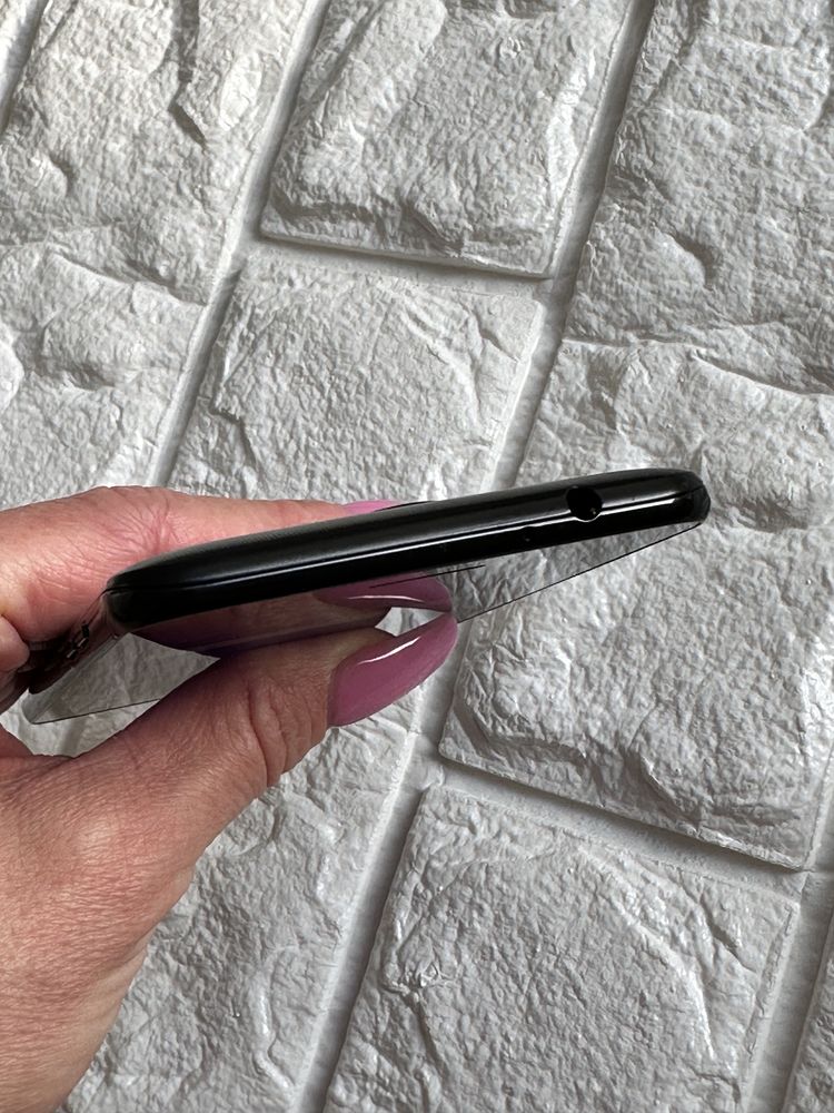 LG K9 16 GB На 2 сімки