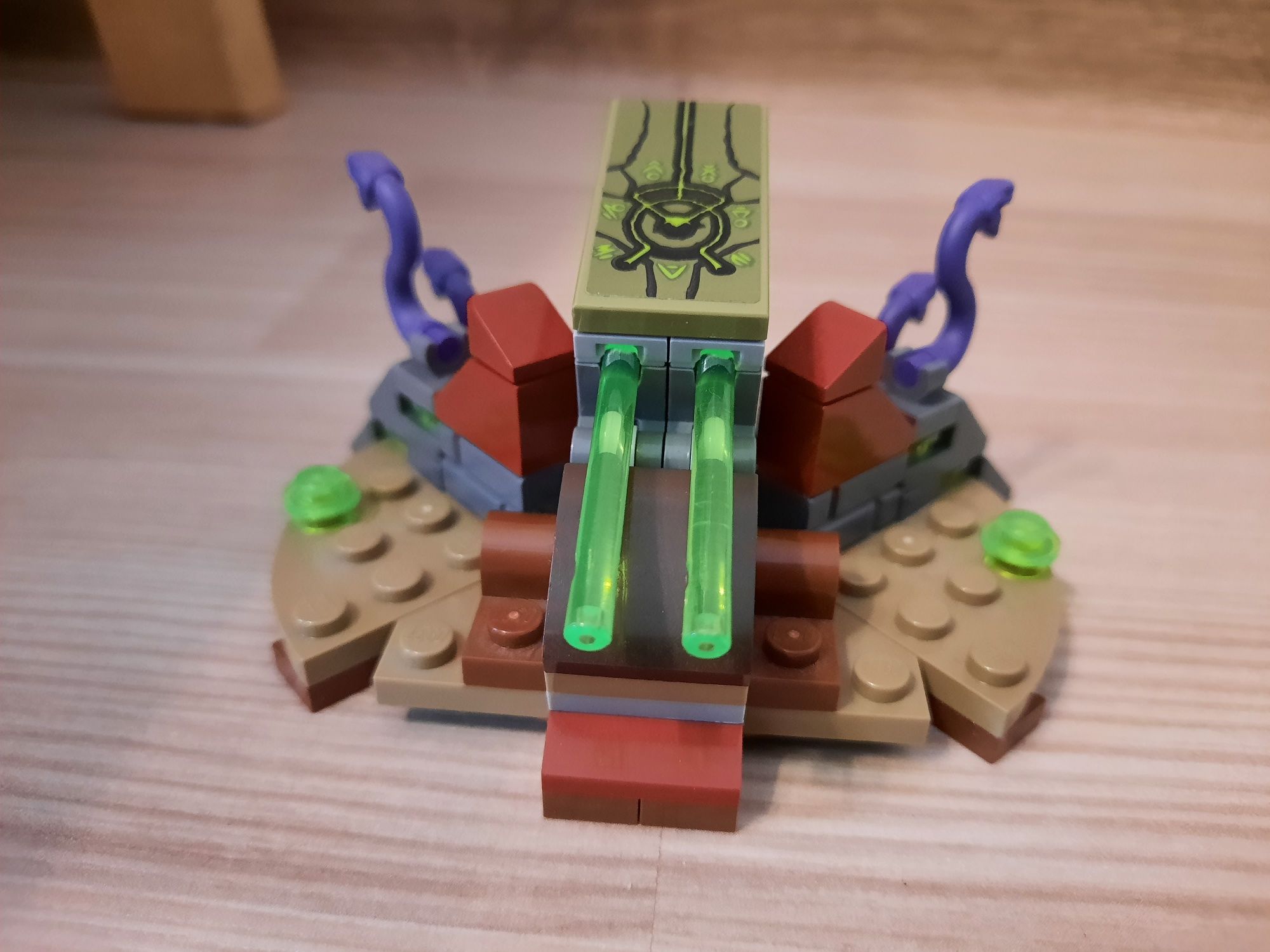 LEGO Ninjago Ультра дракон, Стрімкий мандрівник