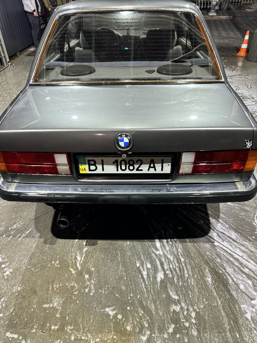 BMW e30  320 1983 купе