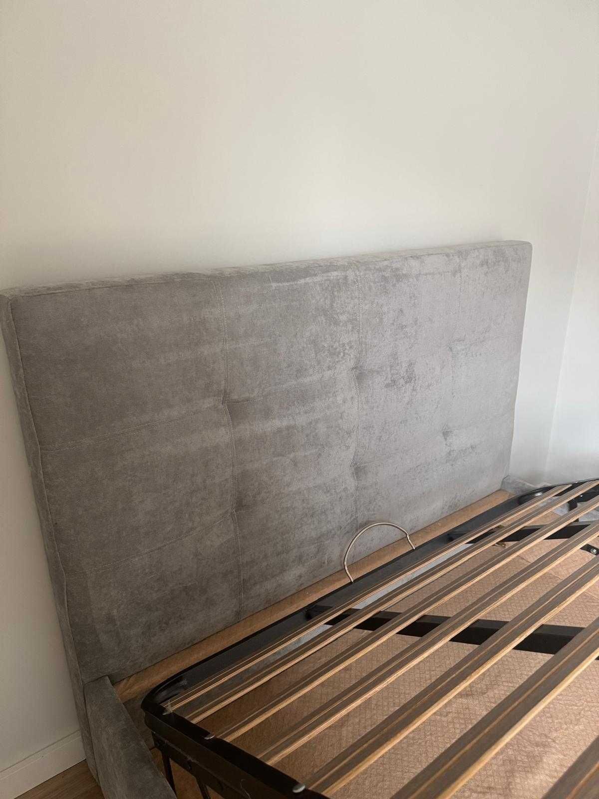 Cama com sommier 140 x 190