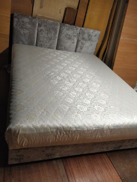 Ліжко нове  двоспальне з матрасом