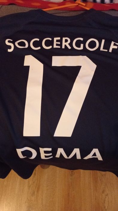 Koszulka sportowa.