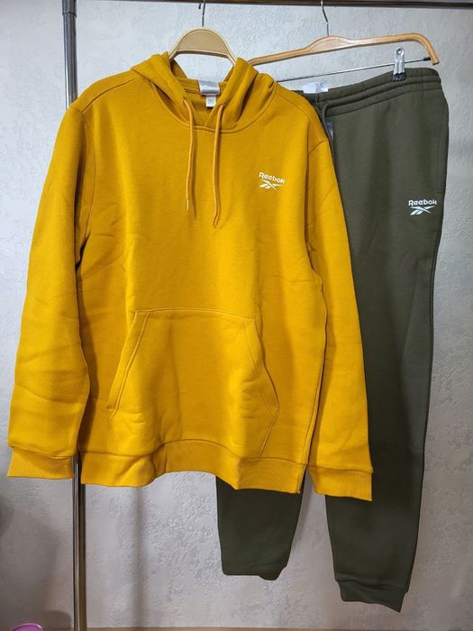 Спортивний костюм Reebok Англія  L