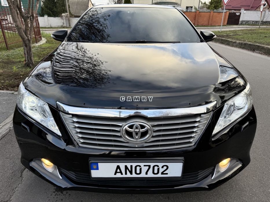 Продам Toyota Camry 50 2.5 газ/бенз офіційна на автоматі