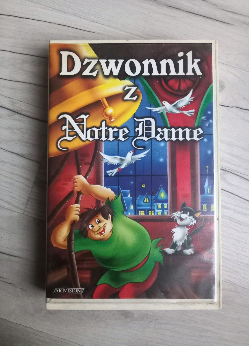 Kaseta VHS Dzwonnik z Notre Dame 1996 film animowany kaseta video