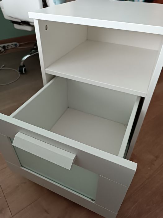 Mesa de cabeceira BRIMNES IKEA