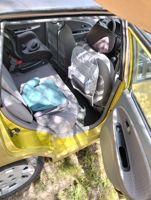 Кіа Ріо 1 покоління