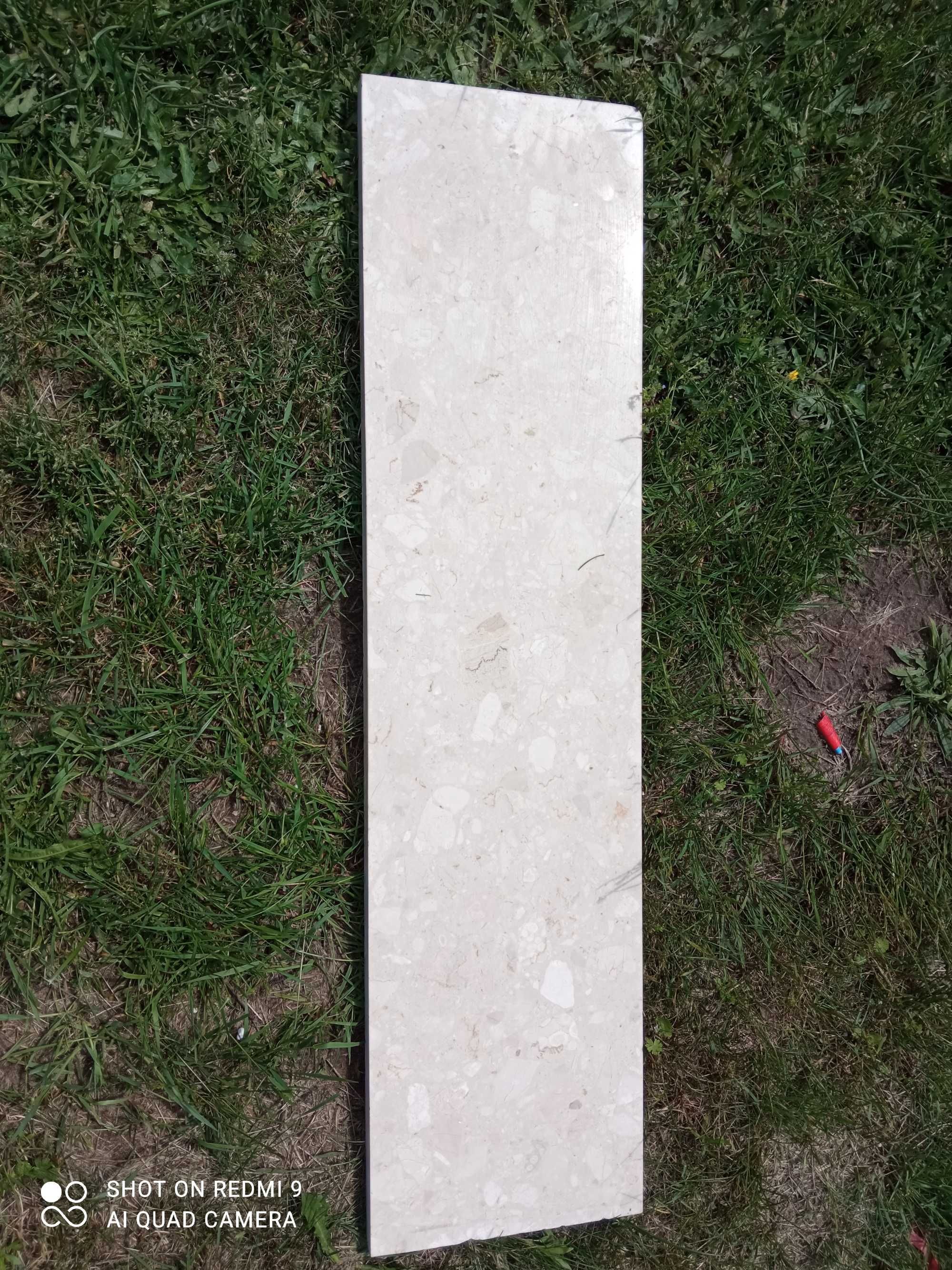 Parapet wewnętrzny konglomerat