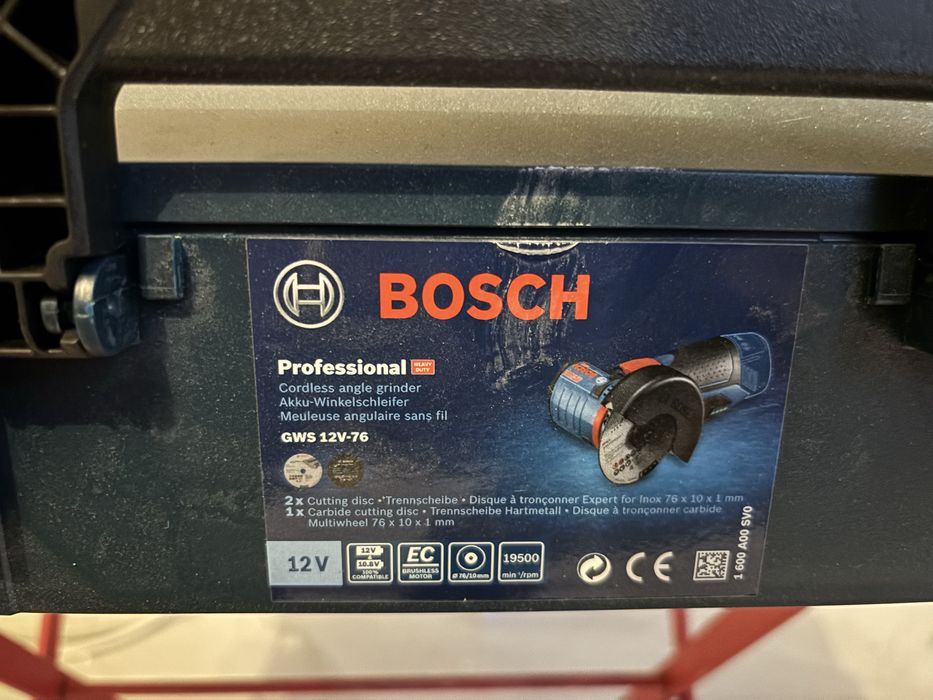 Nowa walizka po mini szlifierce kontowej