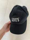 Levi’s Nowa czapka z daszkiem czarna