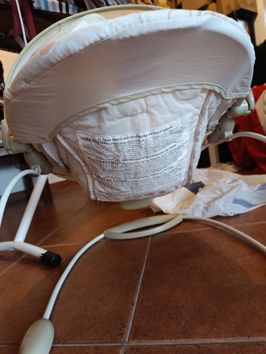 Cadeira bebé baloiço automático