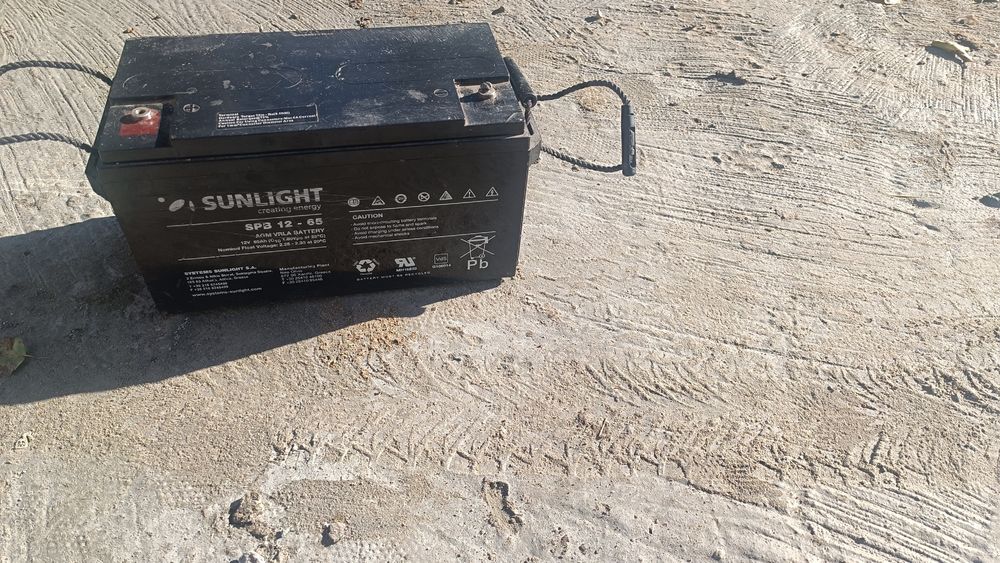SUNLIGHT creating energy

SPB 12-65

AGM VRLA BATTERY 65Ah (C10 1.80Vp