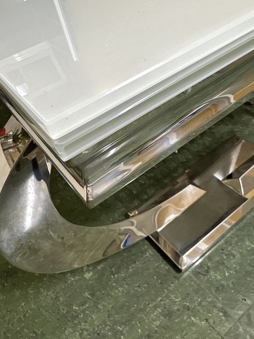 Mesa inox com tampo em vidro branco