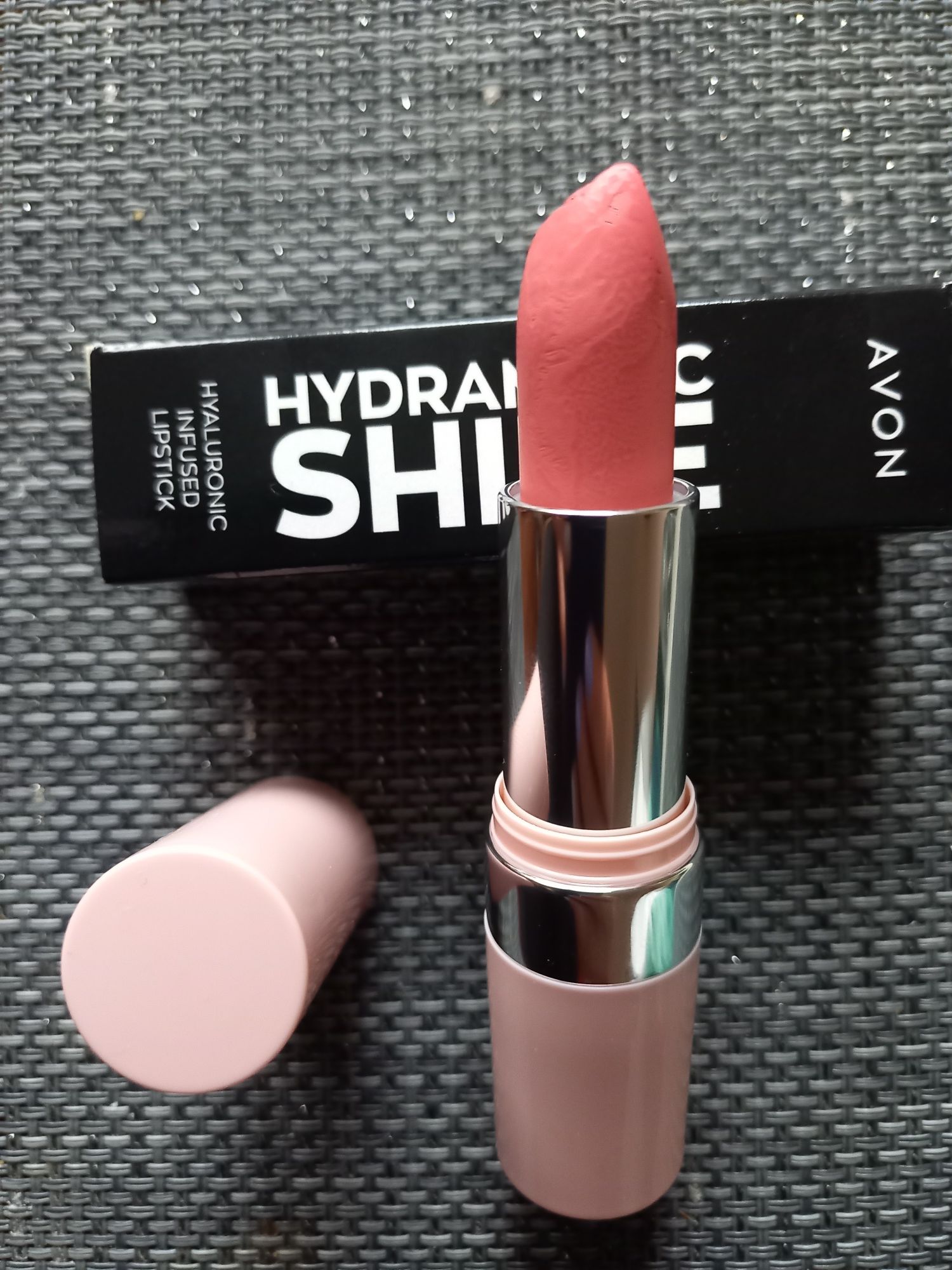 Lśniąca szminka z kwasem hialuronowym Hydramatic Shine  Rose  Quartz A