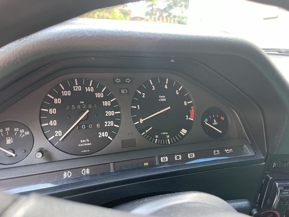 Продам E30 bmw 320 m52b28tu е30 2.8