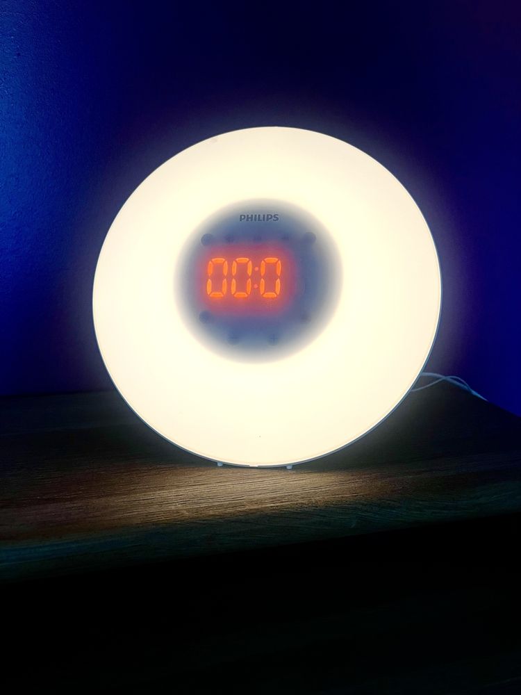 budzik radio lampka nocna Philips Wake-Up symulacja wschodu słońca