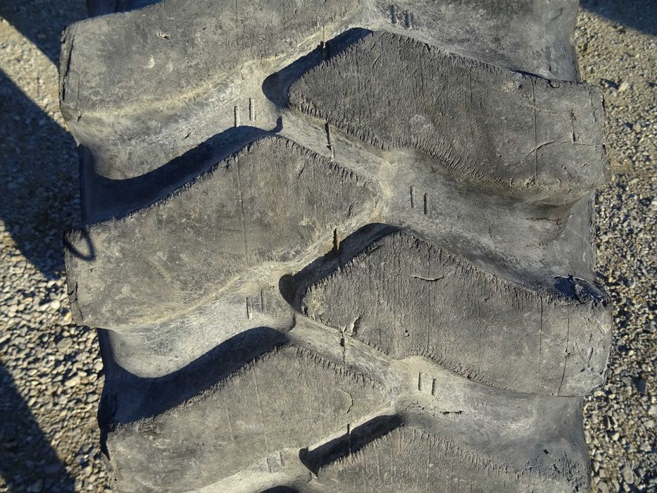 Opona 16/70-24 (405/70-24) ADVENCE RC E-2 / L-2 (700 netto)