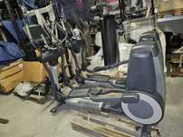Life Fitness 95X Orbitrek Cross Trainer z konsolą Engage